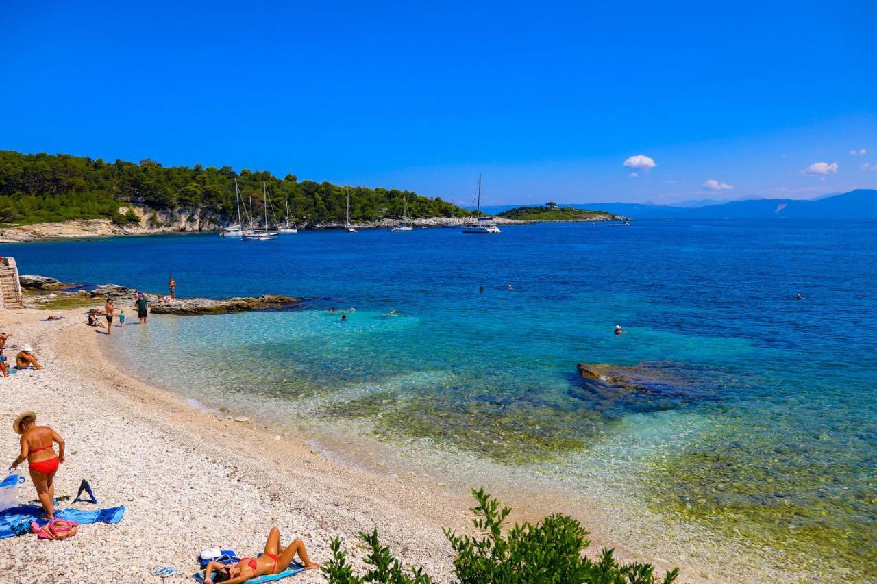 Villa Plagia Ґайос Екстер'єр фото